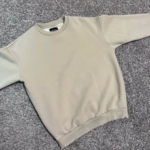 NEW! BERSHKA CREWNECK